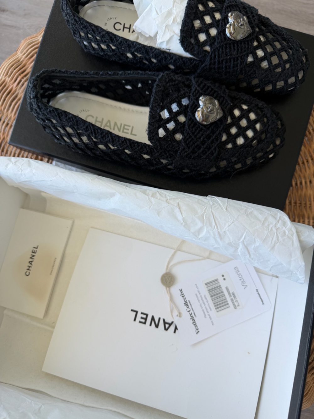 NEW wt tags & box CHANEL Black Crochet Loafers wt Heart interlocking - size 37,5 - Picture 5 of 16